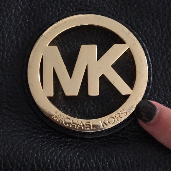 MK wristlet - Picture 2 of 7